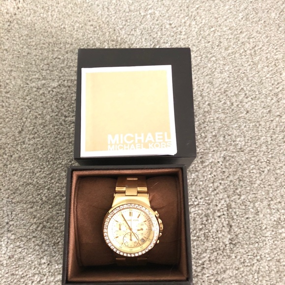 Michael Kors watch - Picture 4 of 5